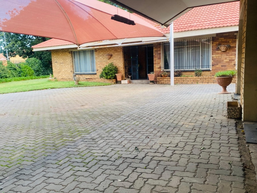 3 Bedroom Property for Sale in Roodia Free State